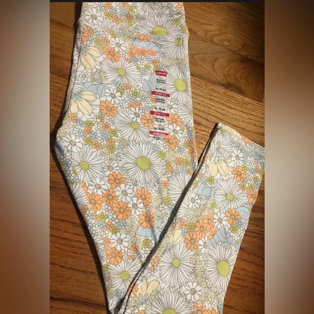 levis girls legging’s size Xl